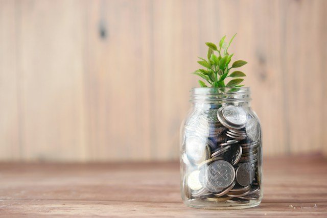 How Compound Interest Works: The Math Explained Simply