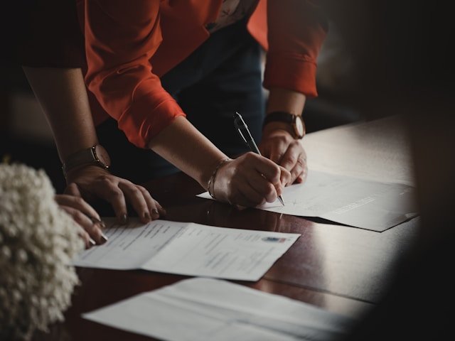 What Is APR vs Interest Rate? The Technical Difference Explained